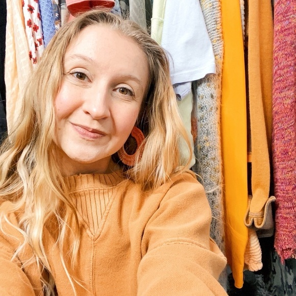 ✨“Like” to save this closet for future shopping✨ - Picture 2 of 2